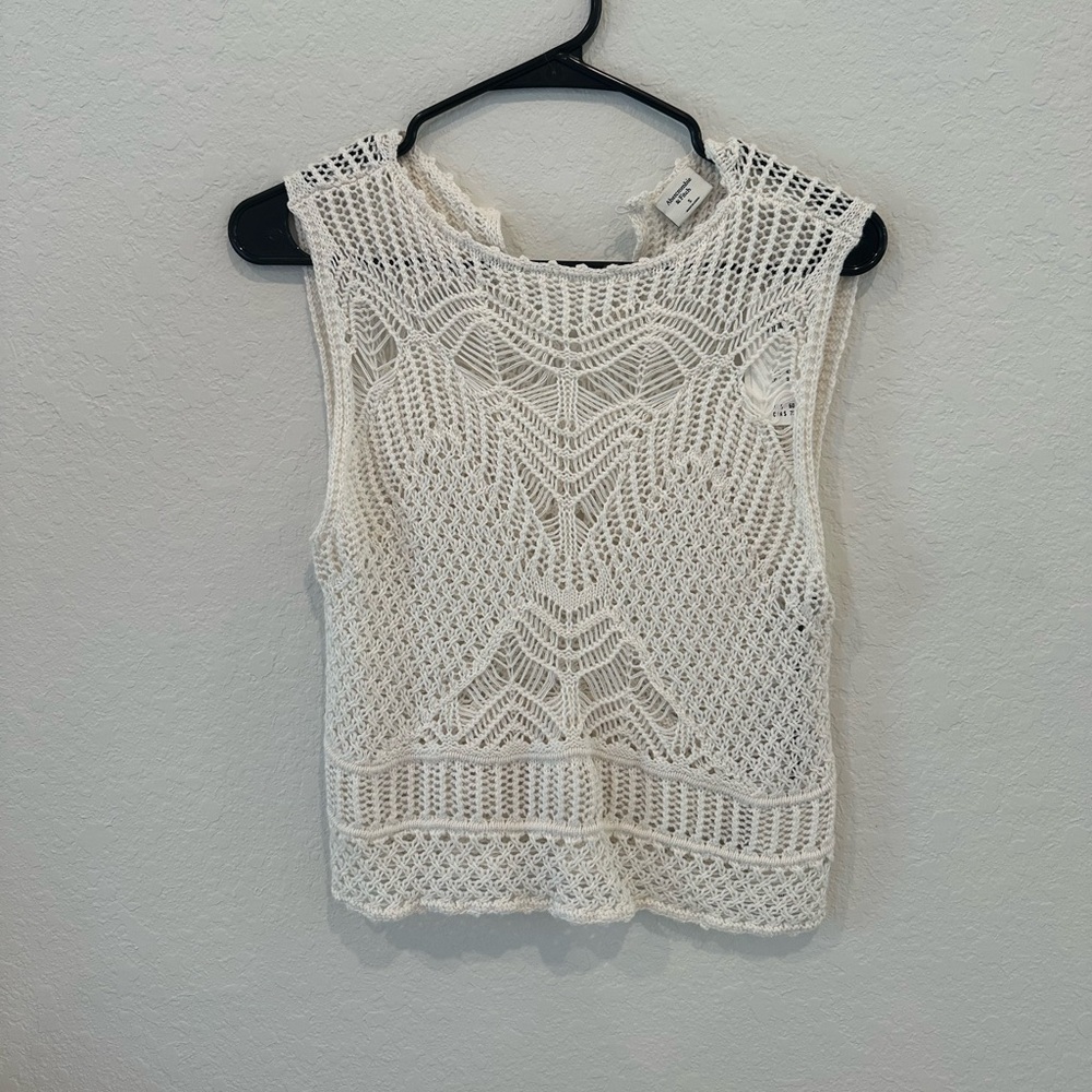 NWT abercrombie crochet tank top